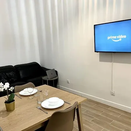 Apartment 736 Agreable Mezzanine Proche De Paris 20 Bagnolet